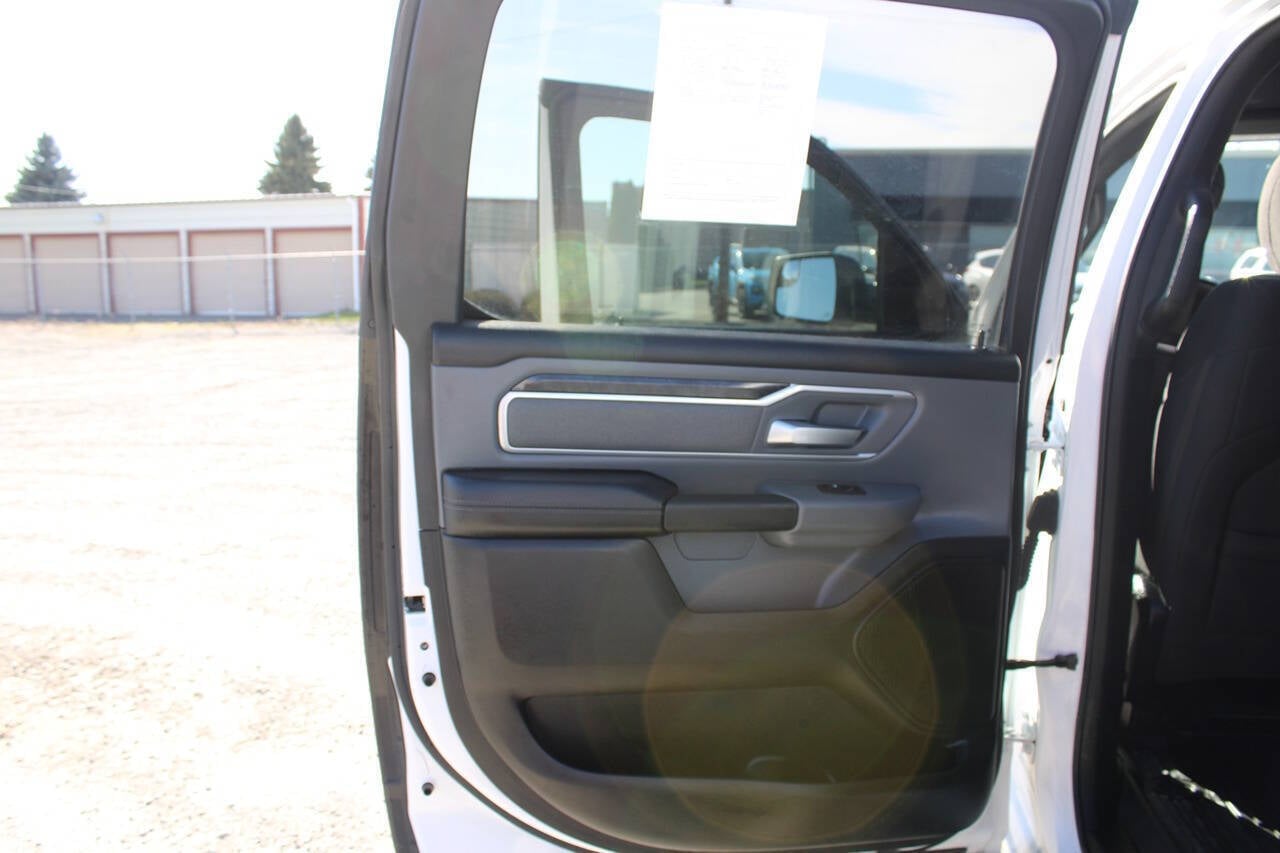 2022 RAM 1500 Big Horn 4x4 4dr Crew Cab 6.4 ft. SB Pickup