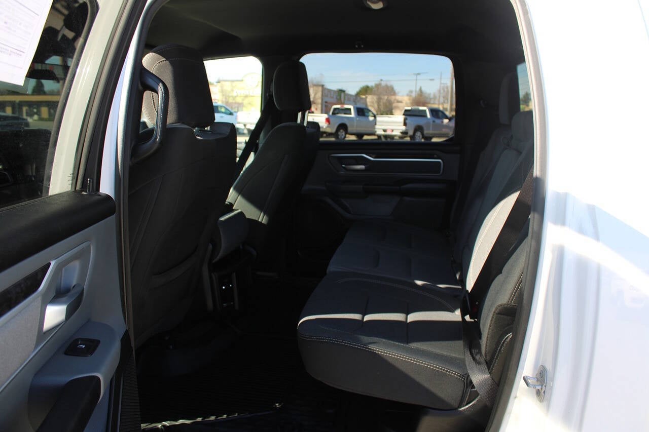 2022 RAM 1500 Big Horn 4x4 4dr Crew Cab 6.4 ft. SB Pickup