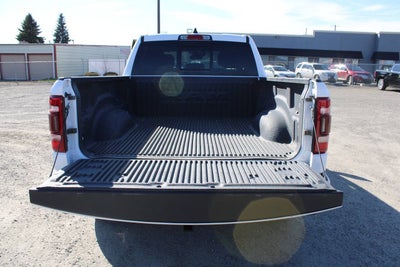 2022 RAM 1500 Big Horn 4x4 4dr Crew Cab 6.4 ft. SB Pickup