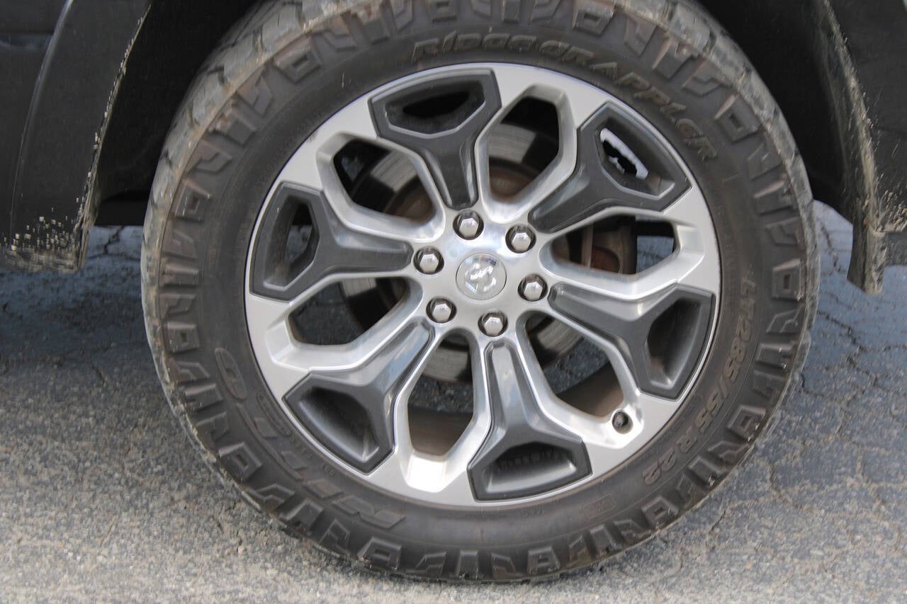 2019 RAM 1500 Limited 4x4 4dr Crew Cab 5.6 ft. SB Pickup