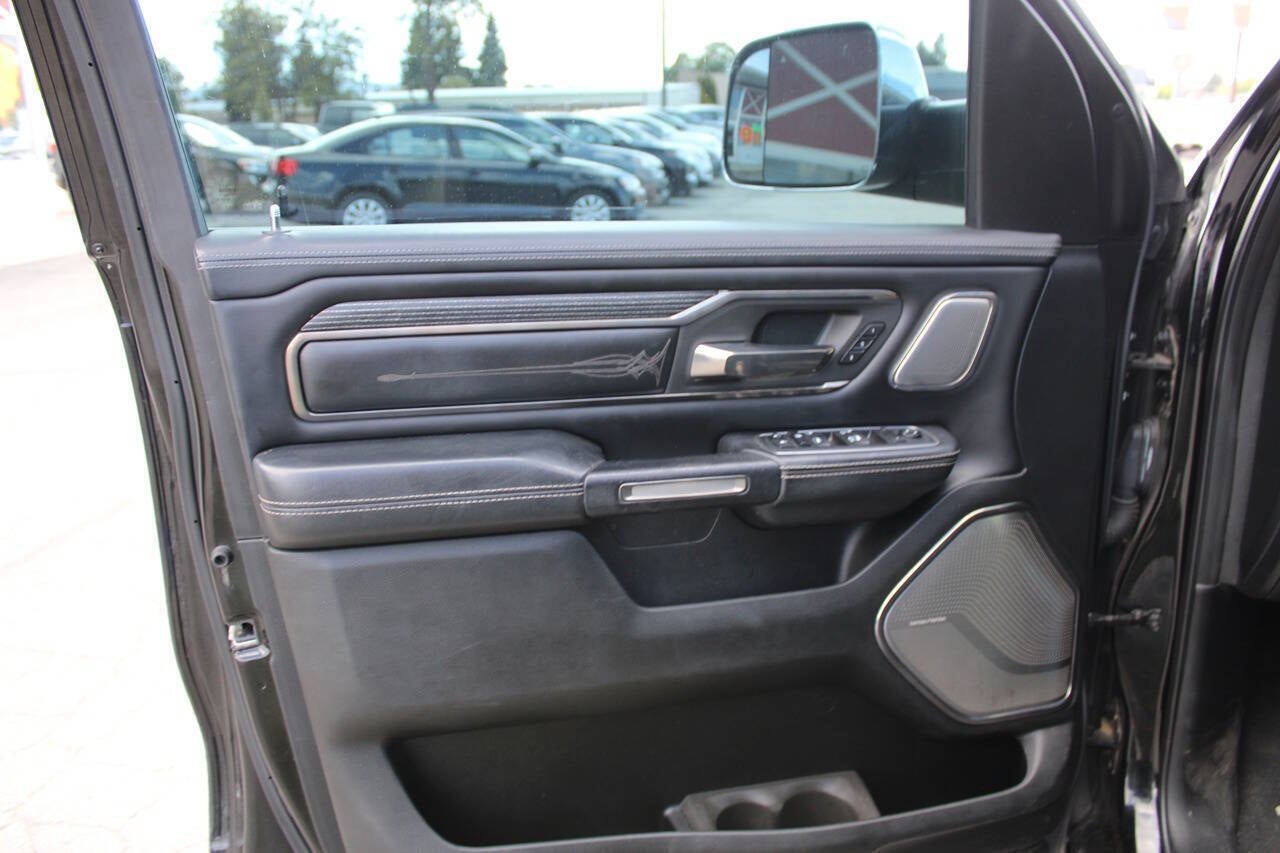 2019 RAM 1500 Limited 4x4 4dr Crew Cab 5.6 ft. SB Pickup