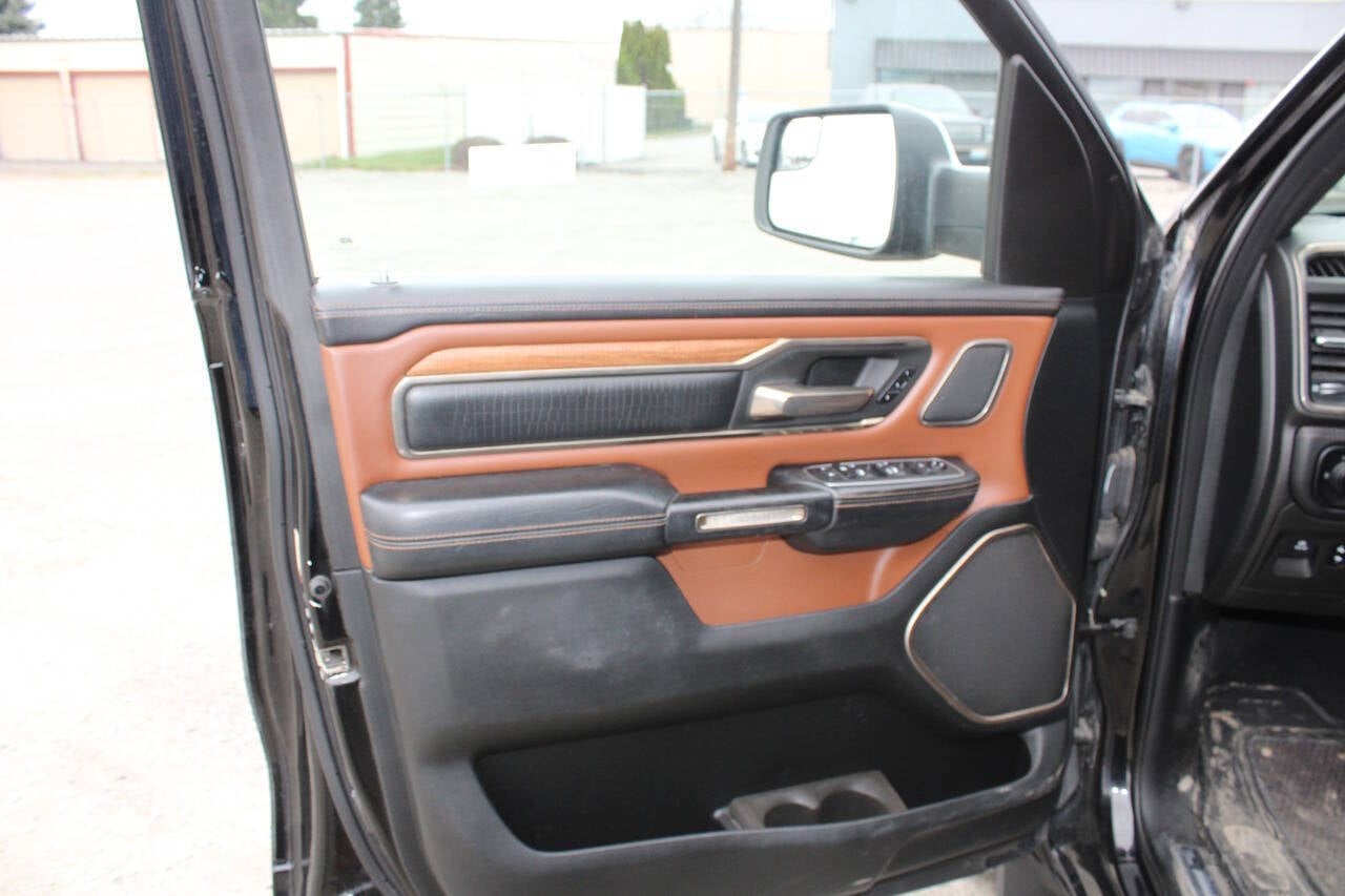 2019 RAM 1500 Laramie Longhorn 4x4 4dr Crew Cab 5.6 ft. SB Pickup