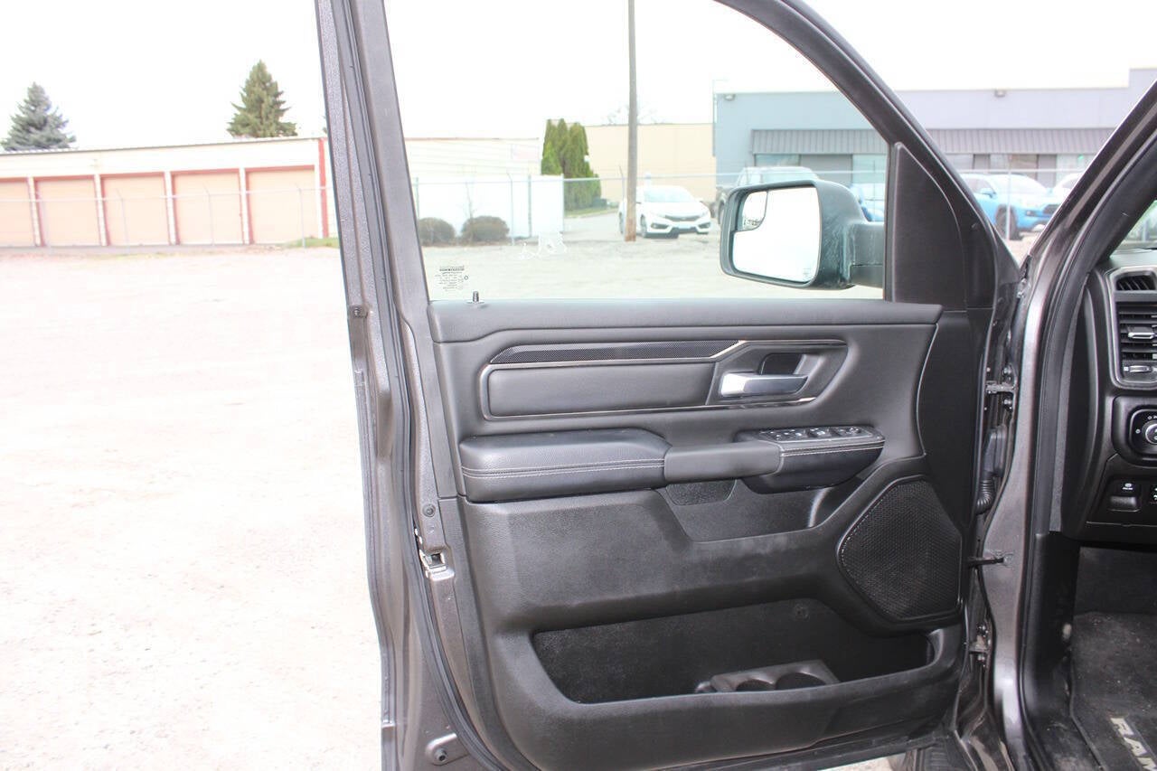 2019 RAM 1500 Rebel 4x4 4dr Crew Cab 5.6 ft. SB Pickup