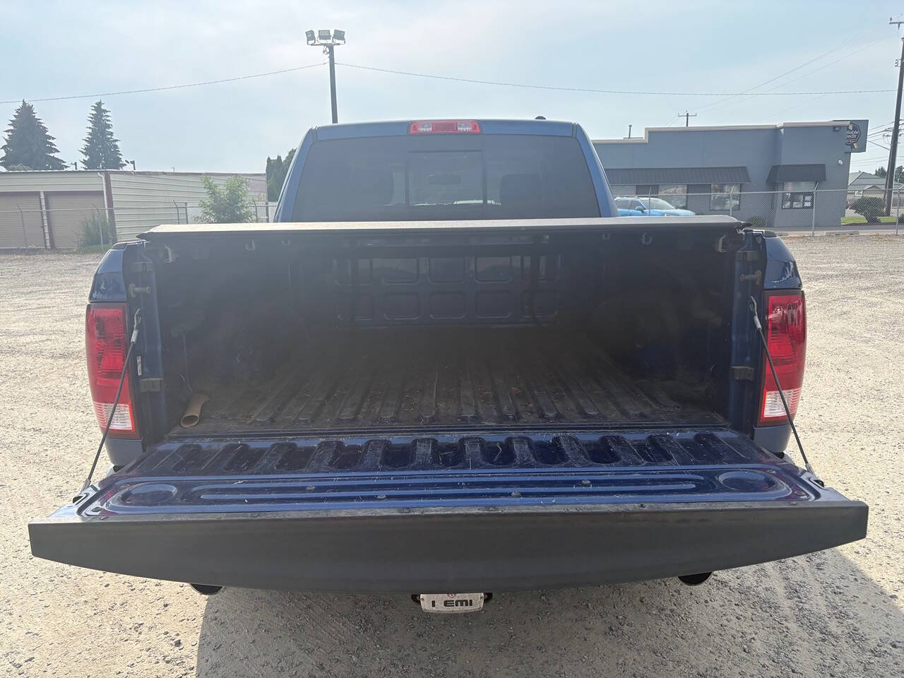 2009 Dodge Ram 1500 Laramie 4x4 4dr Crew Cab 5.5 ft. SB