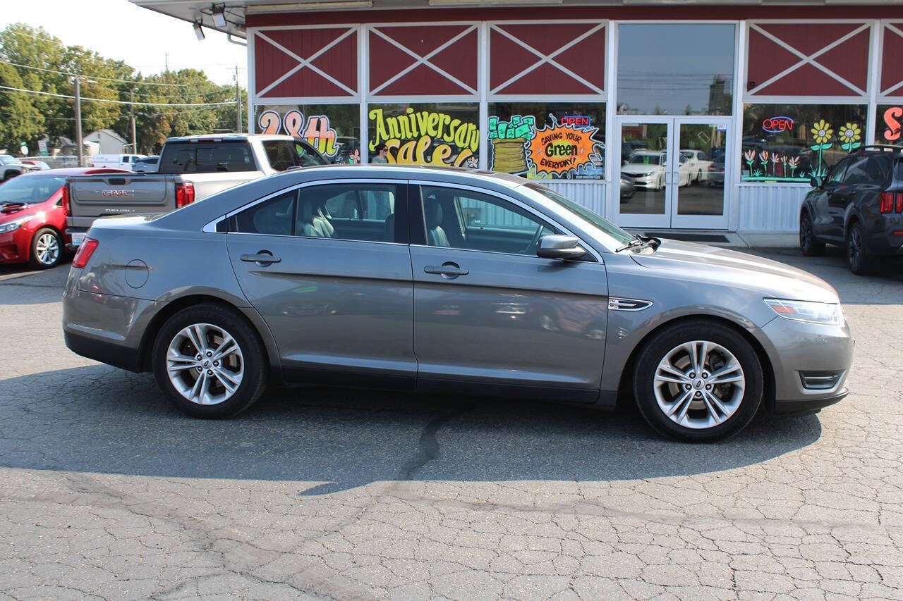 2013 Ford Taurus SEL 4dr Sedan