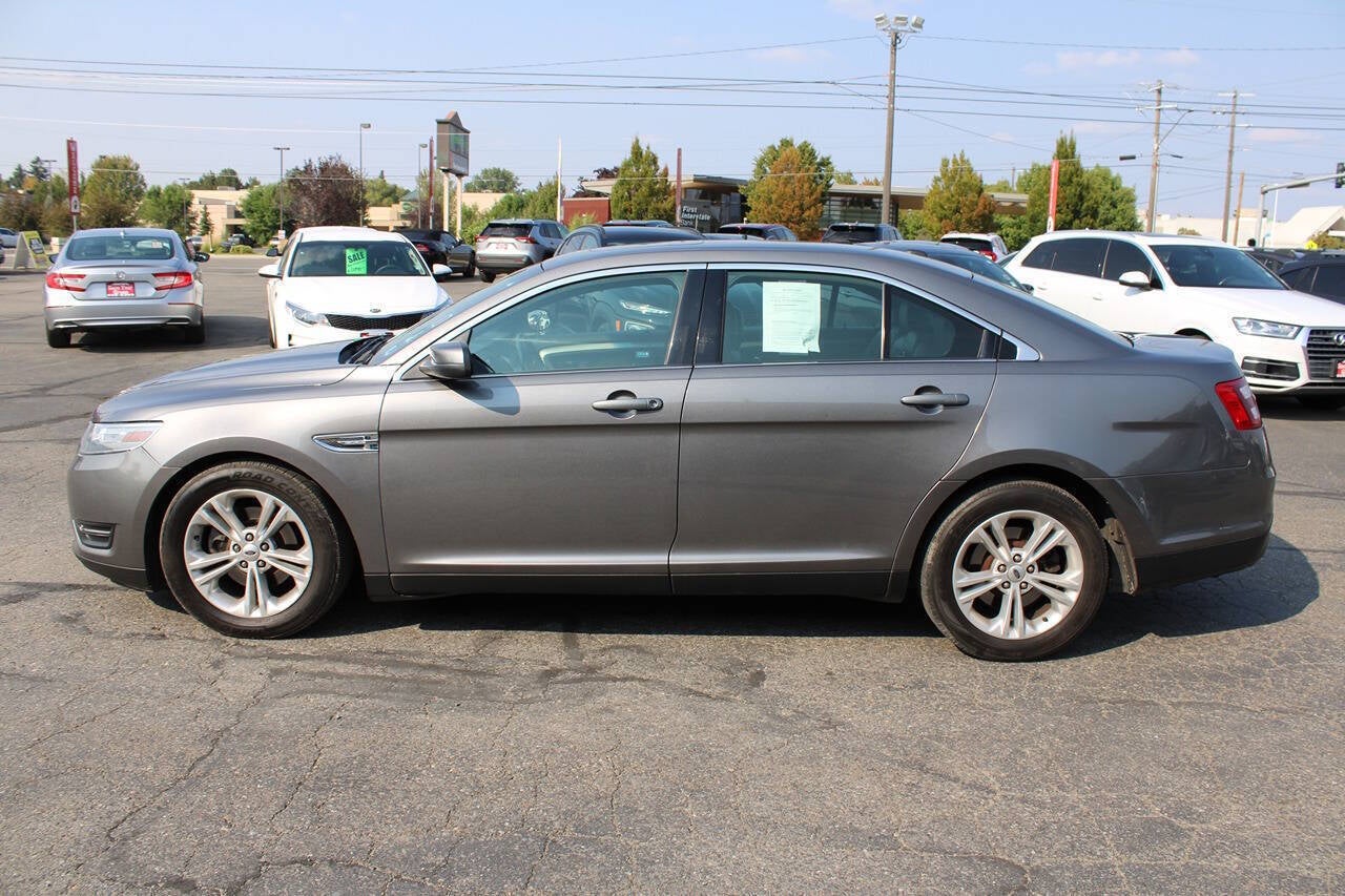 2013 Ford Taurus SEL 4dr Sedan