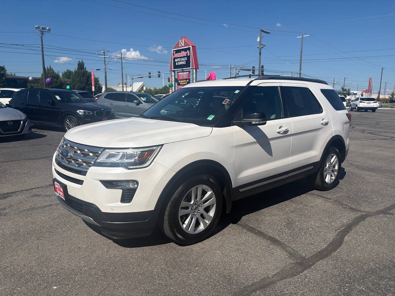 2018 Ford Explorer XLT AWD 4dr SUV