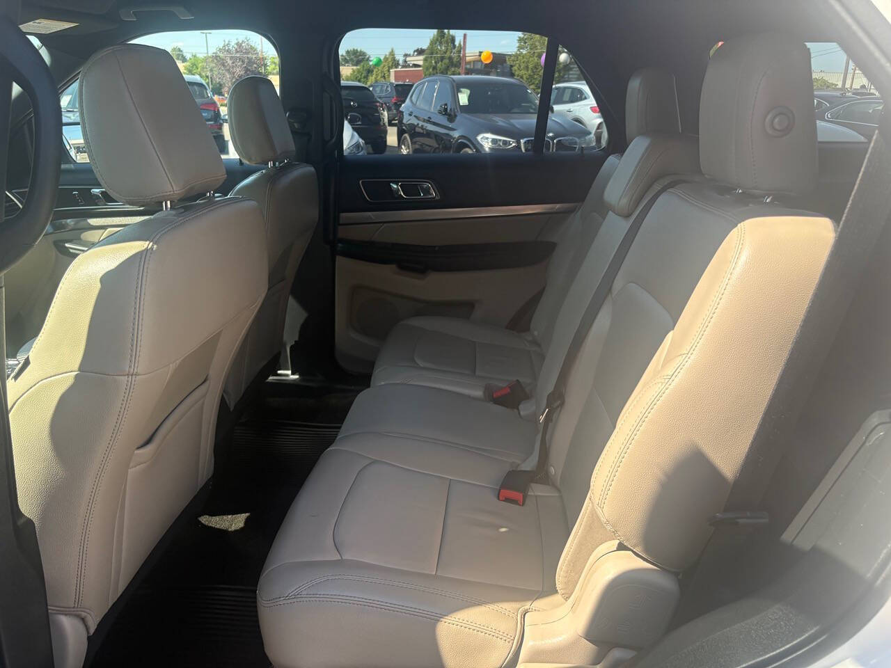 2018 Ford Explorer XLT AWD 4dr SUV