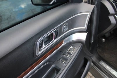 2017 Ford Explorer Limited AWD 4dr SUV