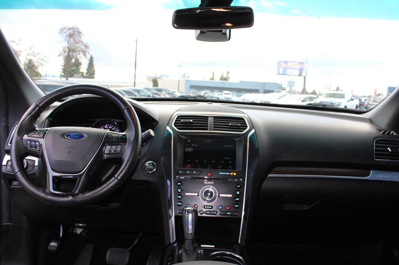 2017 Ford Explorer Limited AWD 4dr SUV