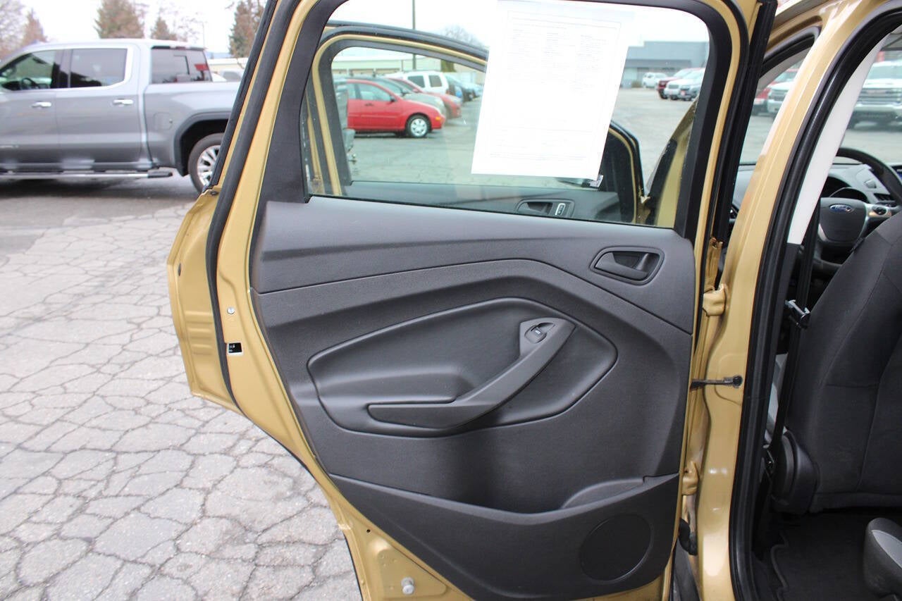 2015 Ford Escape S 4dr SUV