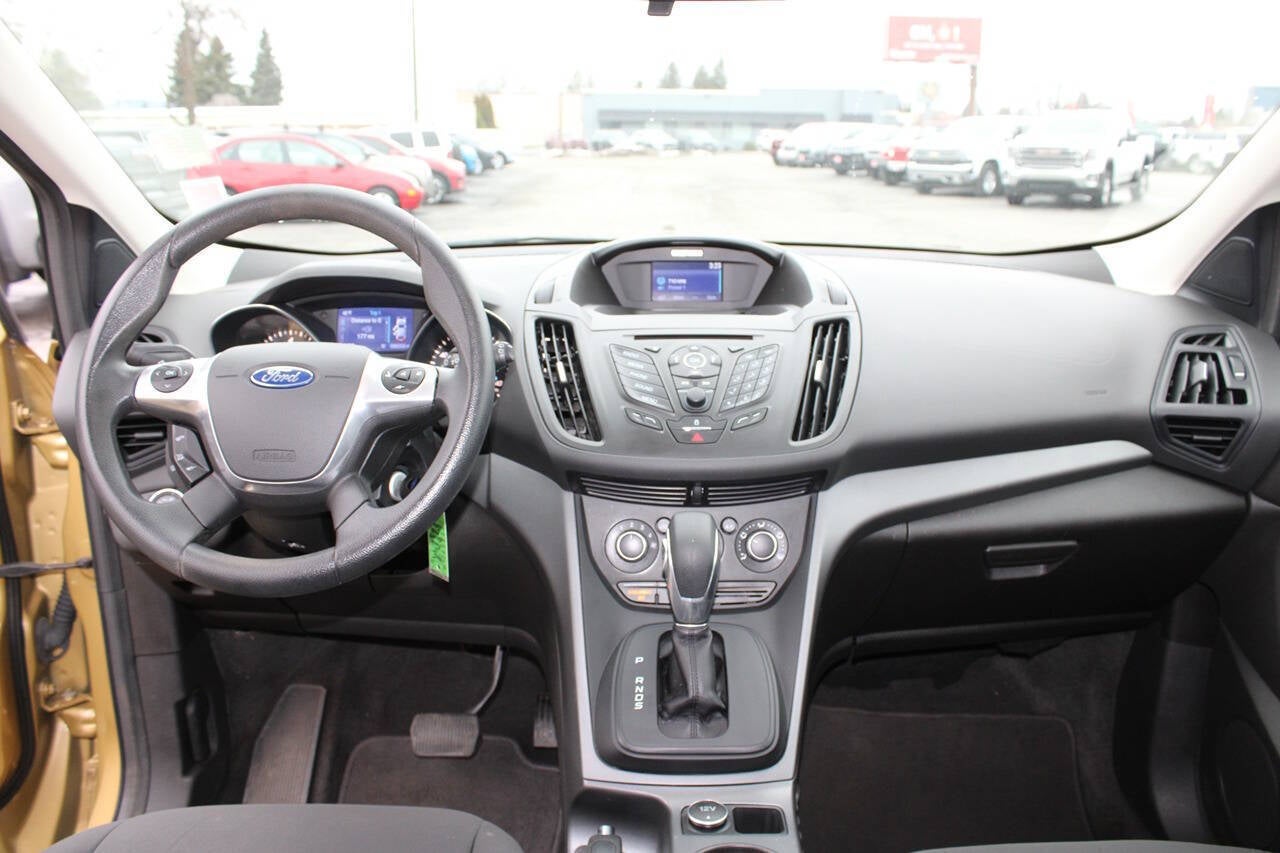 2015 Ford Escape S 4dr SUV