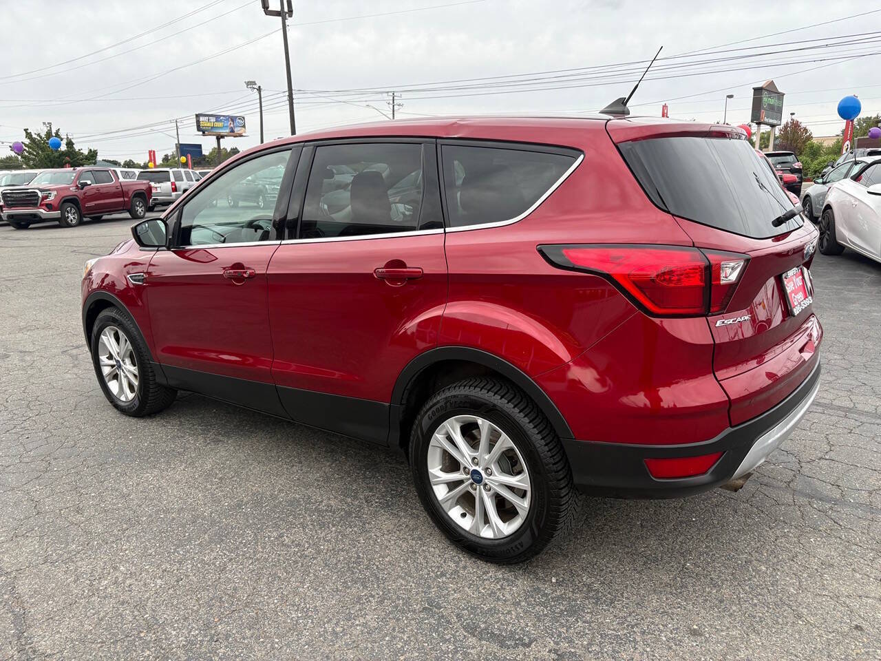 2019 Ford Escape SE 4dr SUV