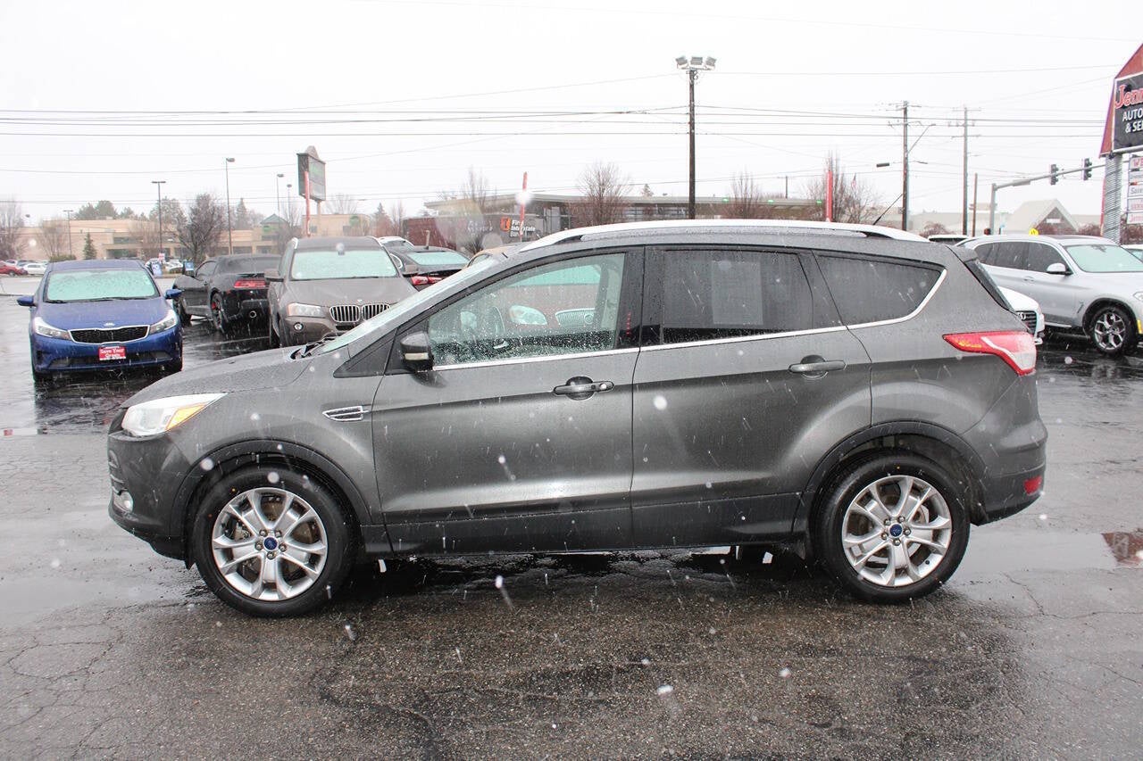 2016 Ford Escape Titanium 4dr SUV