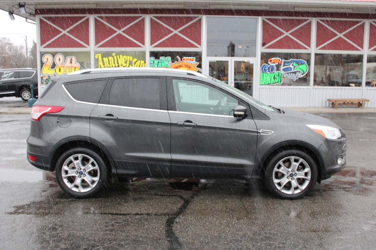 2016 Ford Escape Titanium 4dr SUV