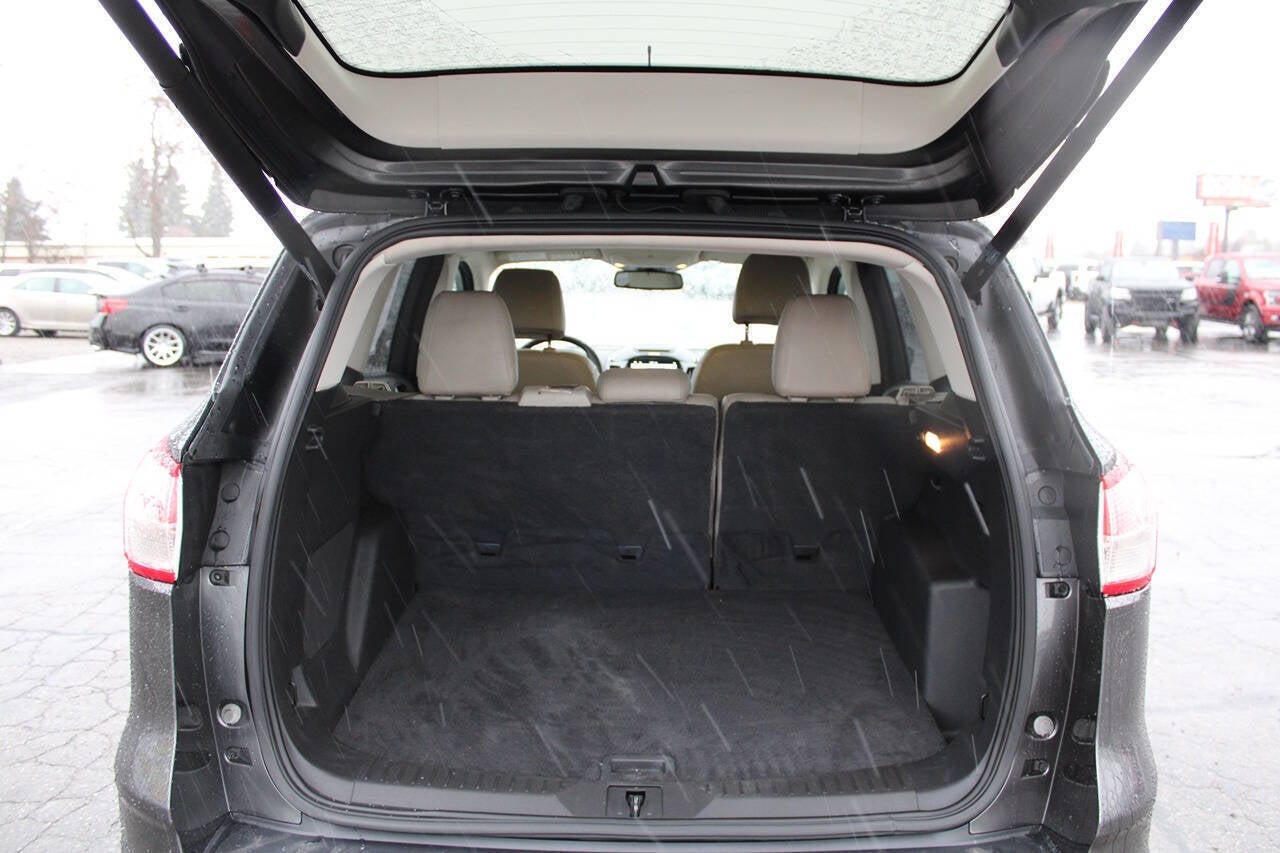 2016 Ford Escape Titanium 4dr SUV