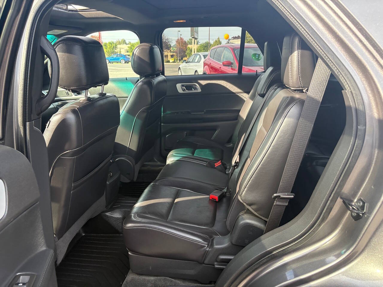 2011 Ford Explorer XLT AWD 4dr SUV