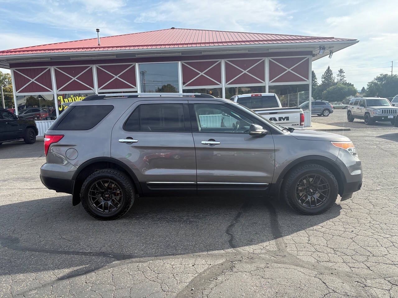 2011 Ford Explorer XLT AWD 4dr SUV