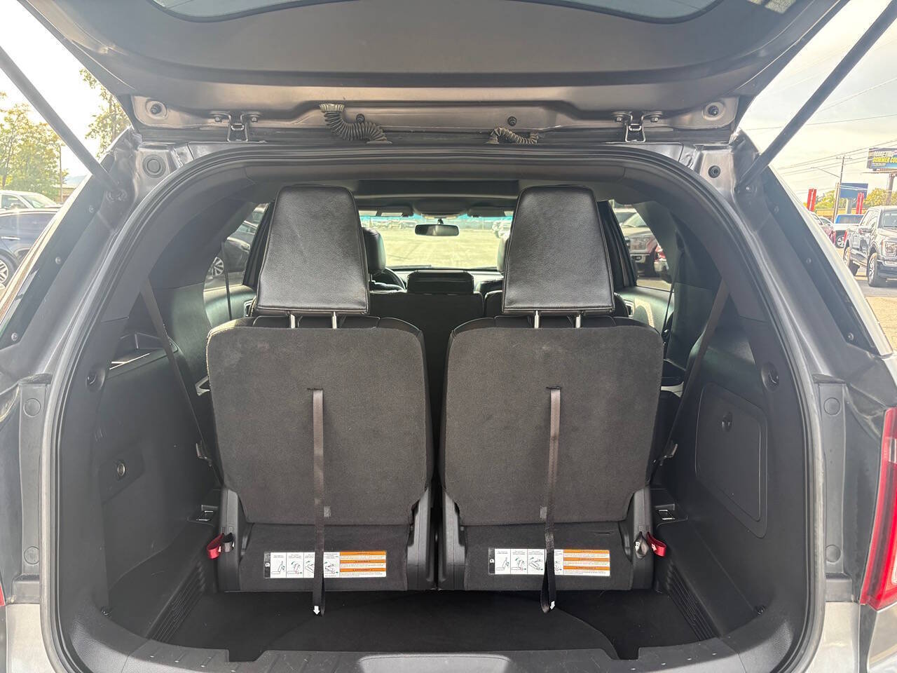 2011 Ford Explorer XLT AWD 4dr SUV