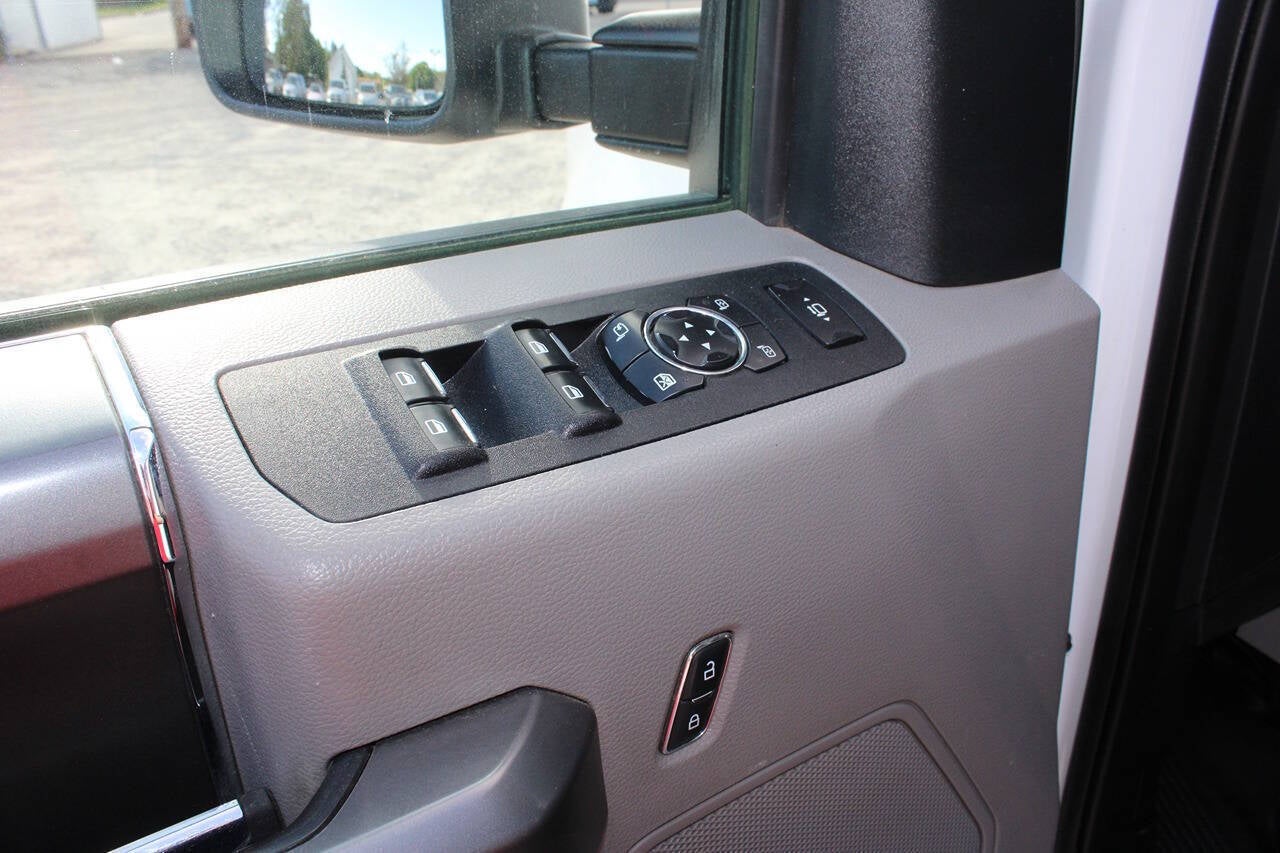 2019 Ford F-250 Super Duty XLT 4x4 4dr Crew Cab 8 ft. LB Pickup
