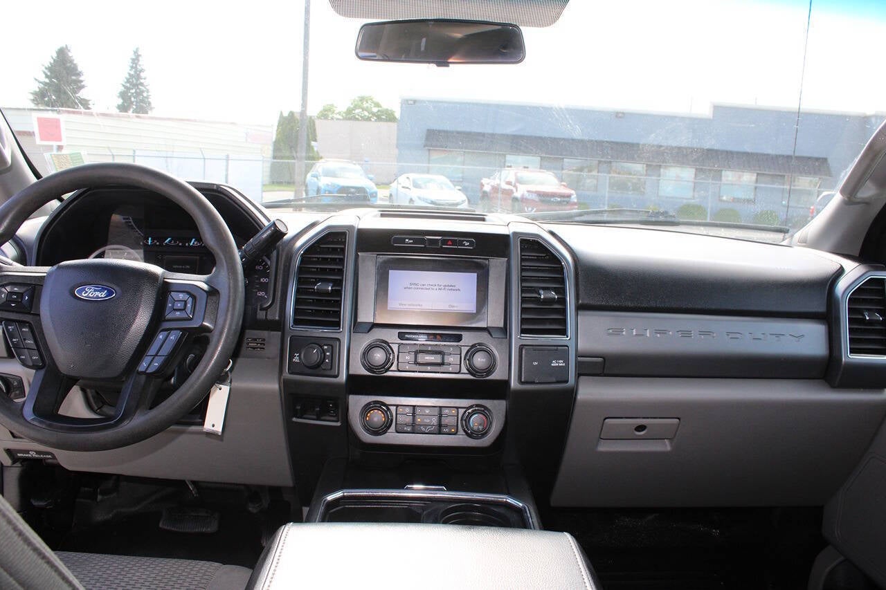2019 Ford F-250 Super Duty XLT 4x4 4dr Crew Cab 8 ft. LB Pickup