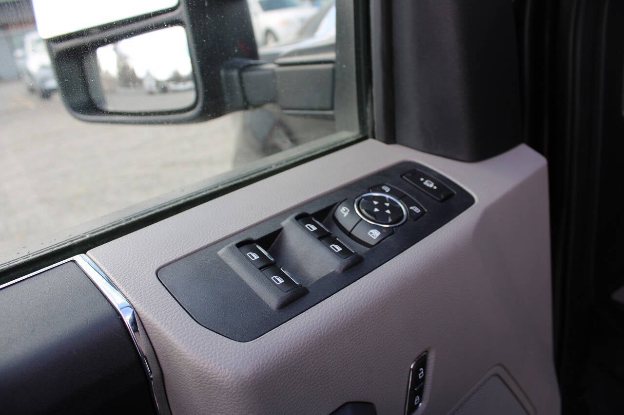 2019 Ford F-250 Super Duty XLT 4x4 4dr Crew Cab 6.8 ft. SB Pickup