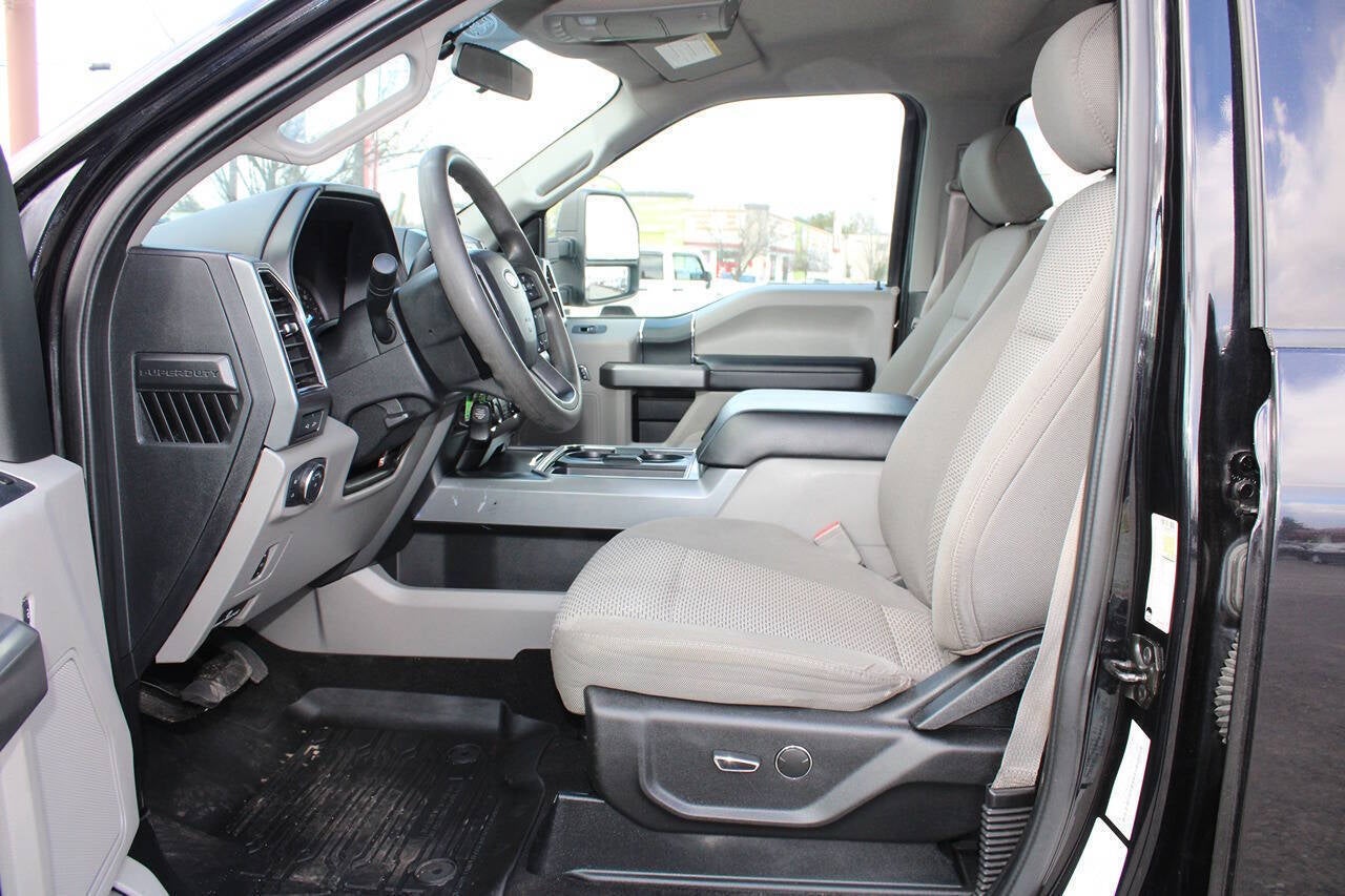 2019 Ford F-250 Super Duty XLT 4x4 4dr Crew Cab 6.8 ft. SB Pickup