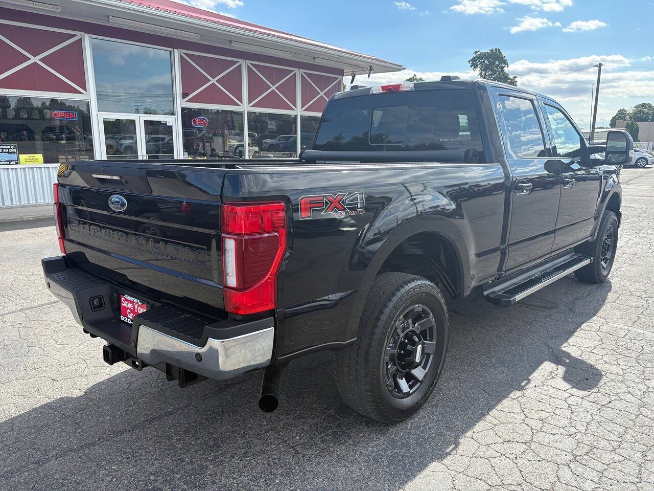 2021 Ford F-350 Super Duty Lariat 4x4 4dr Crew Cab 6.8 ft. SB SRW Pickup