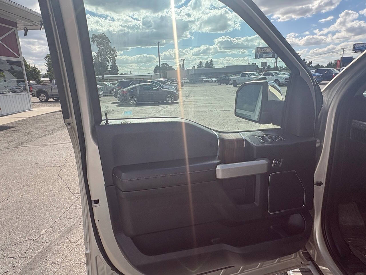 2017 Ford F-150 Lariat 4x4 4dr SuperCrew 5.5 ft. SB