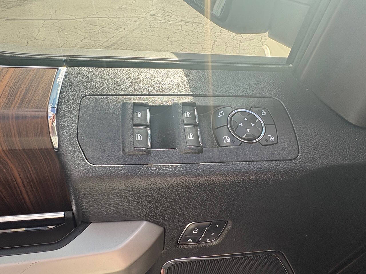 2017 Ford F-150 Lariat 4x4 4dr SuperCrew 5.5 ft. SB