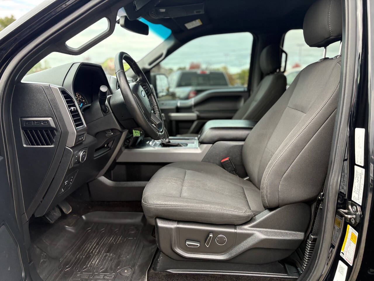 2018 Ford F-150 Platinum 4x4 4dr SuperCrew 5.5 ft. SB