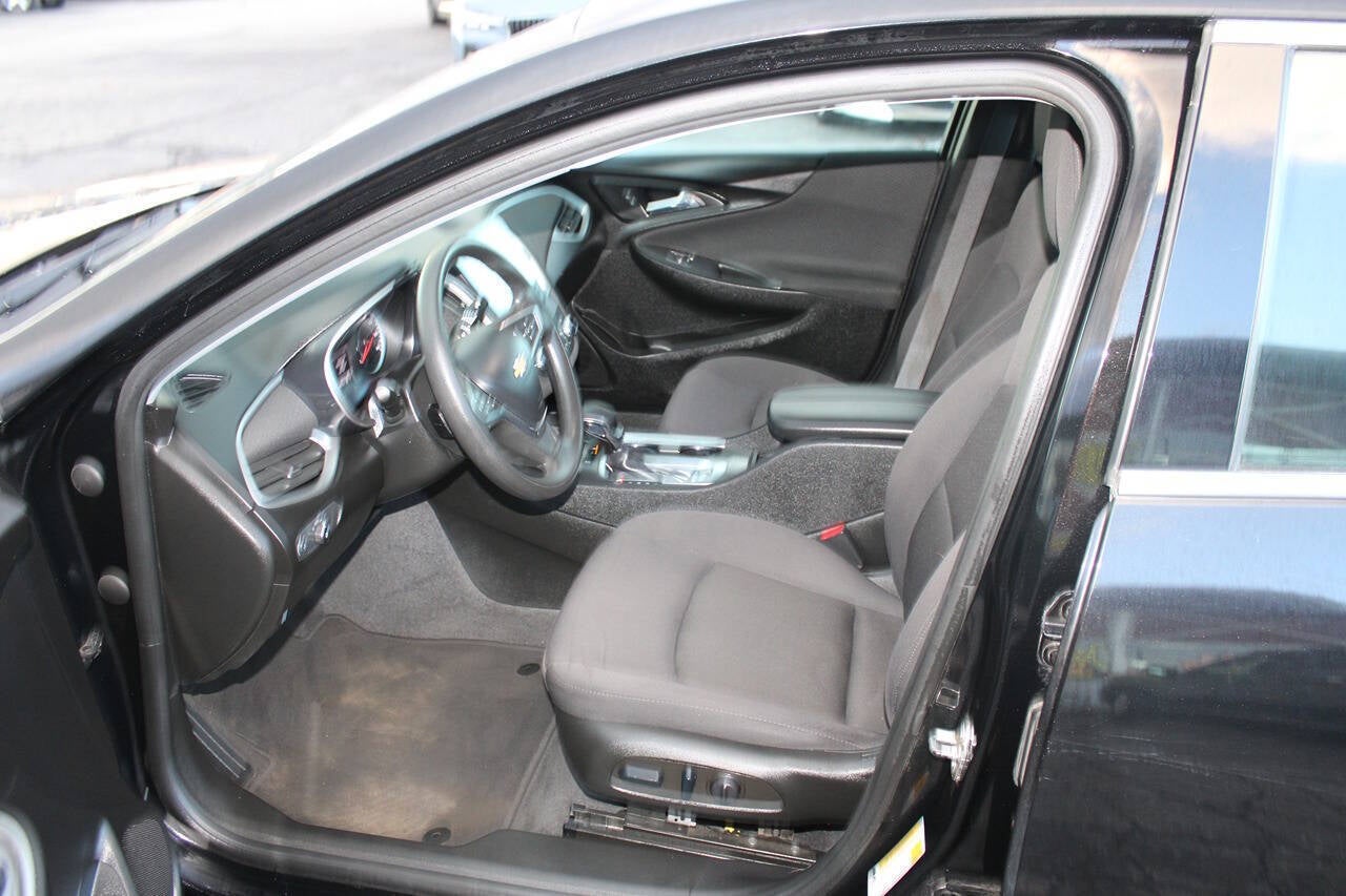 2022 Chevrolet Malibu LT 4dr Sedan