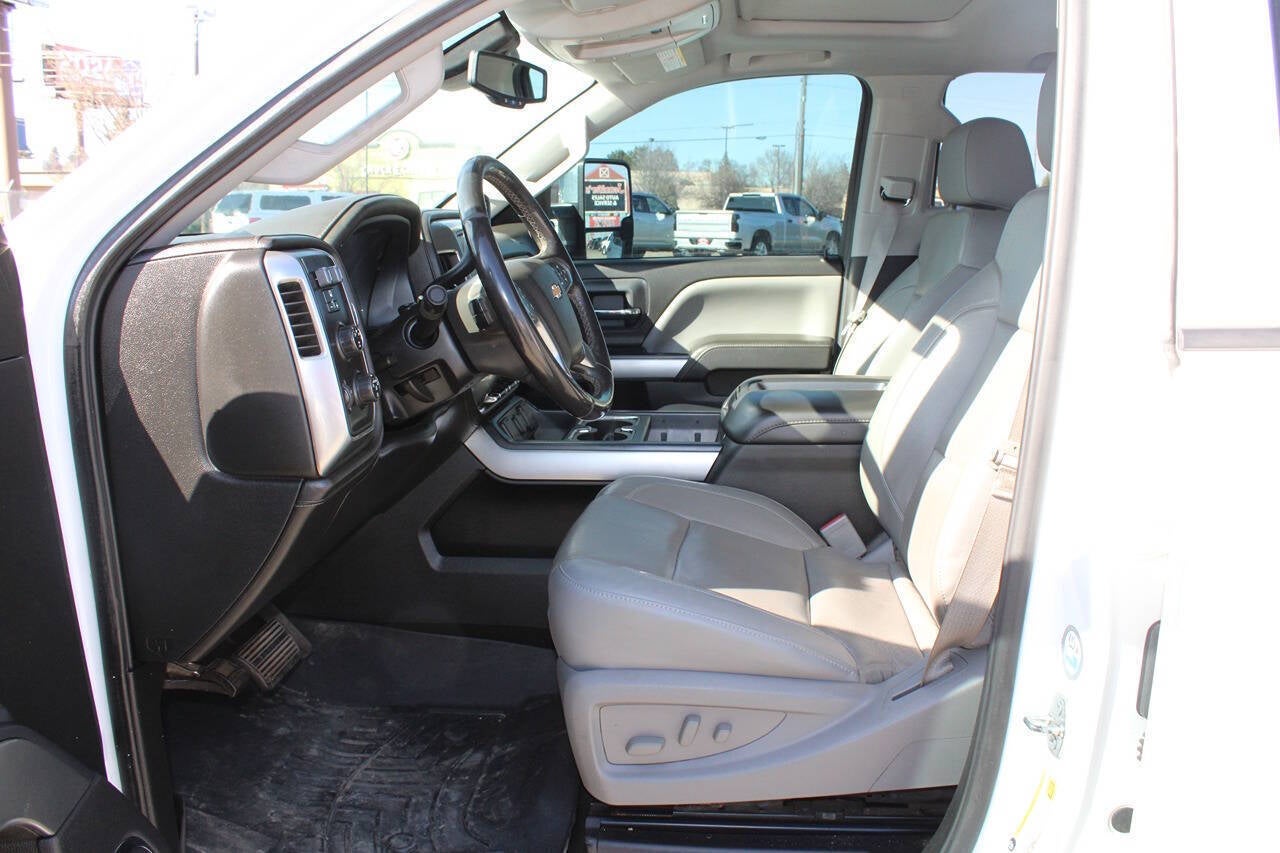 2015 Chevrolet Silverado 2500HD LTZ 4x4 4dr Crew Cab SB