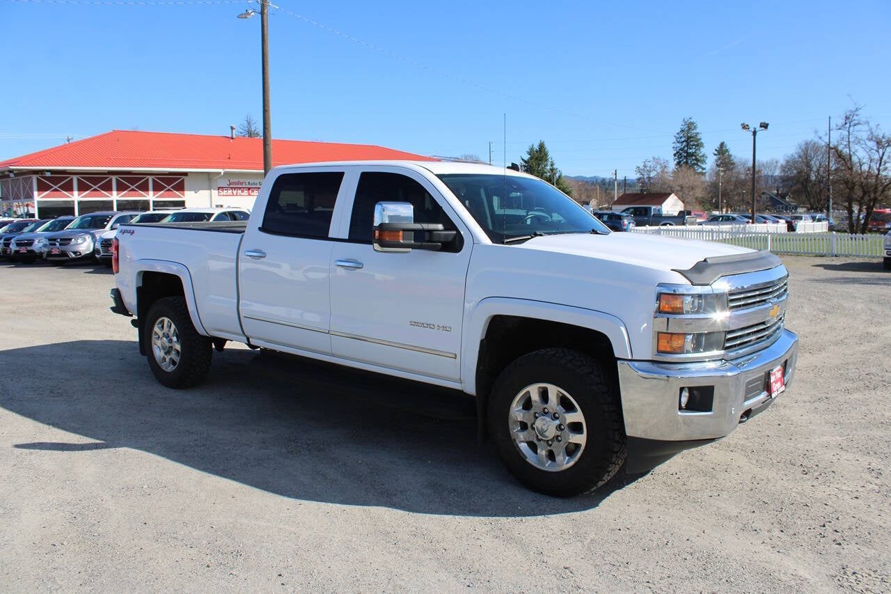 2015 Chevrolet Silverado 2500HD LTZ 4x4 4dr Crew Cab SB