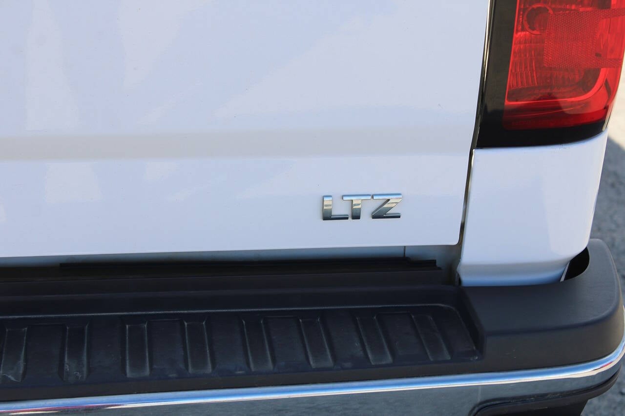 2015 Chevrolet Silverado 2500HD LTZ 4x4 4dr Crew Cab SB