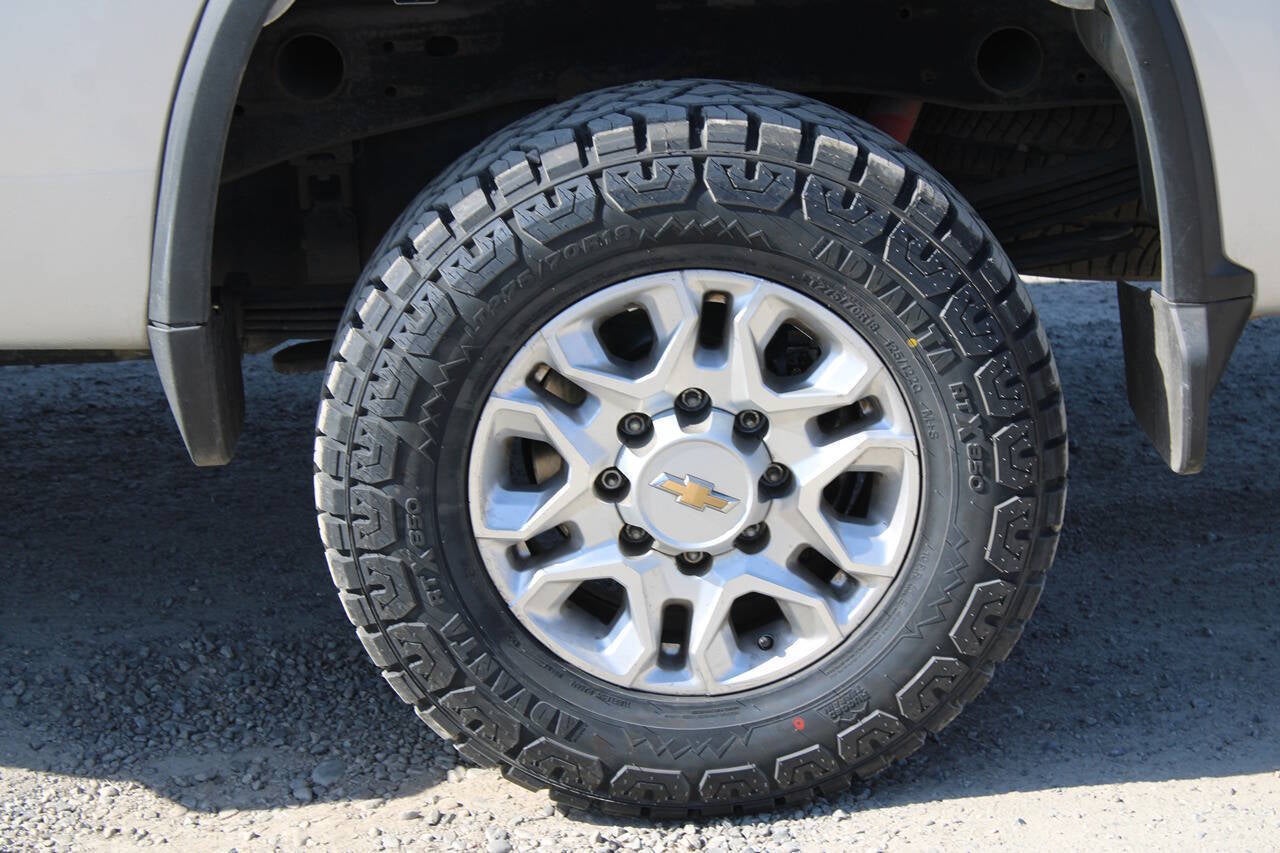 2022 Chevrolet Silverado 2500HD LT 4x4 4dr Crew Cab LB