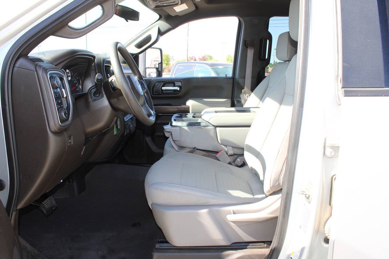 2022 Chevrolet Silverado 2500HD LT 4x4 4dr Crew Cab LB