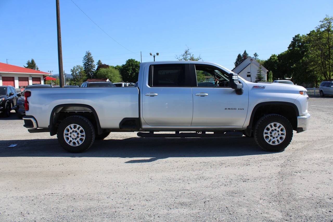 2022 Chevrolet Silverado 2500HD LT 4x4 4dr Crew Cab LB