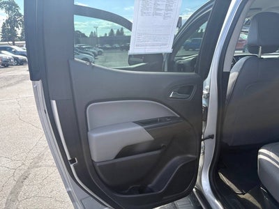 2017 Chevrolet Colorado LT 4x4 4dr Crew Cab 5 ft. SB