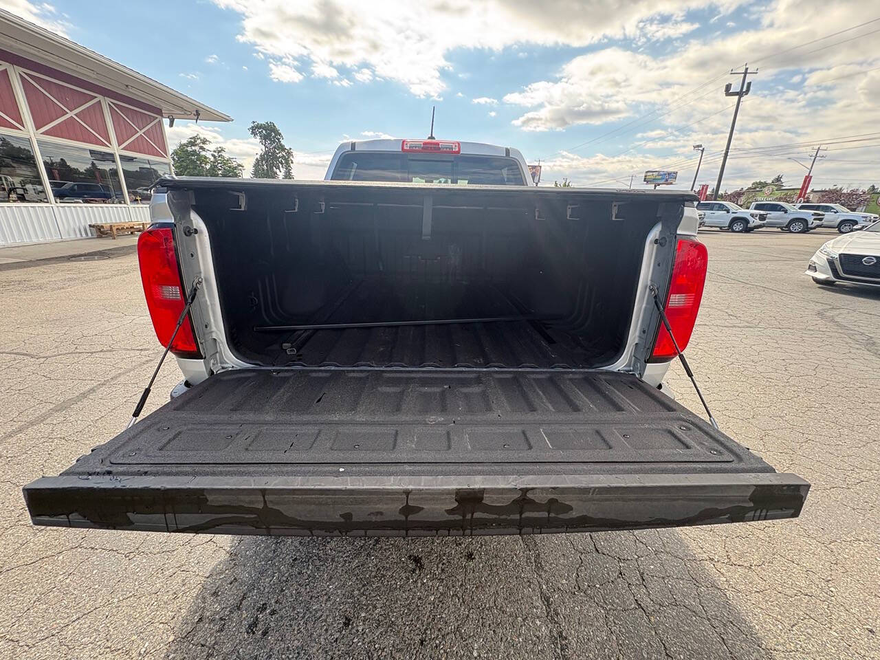2017 Chevrolet Colorado LT 4x4 4dr Crew Cab 5 ft. SB