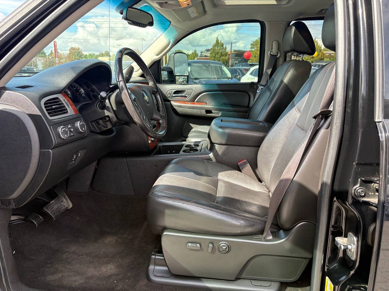 2009 Chevrolet Silverado 2500HD LTZ 4x4 4dr Crew Cab SB
