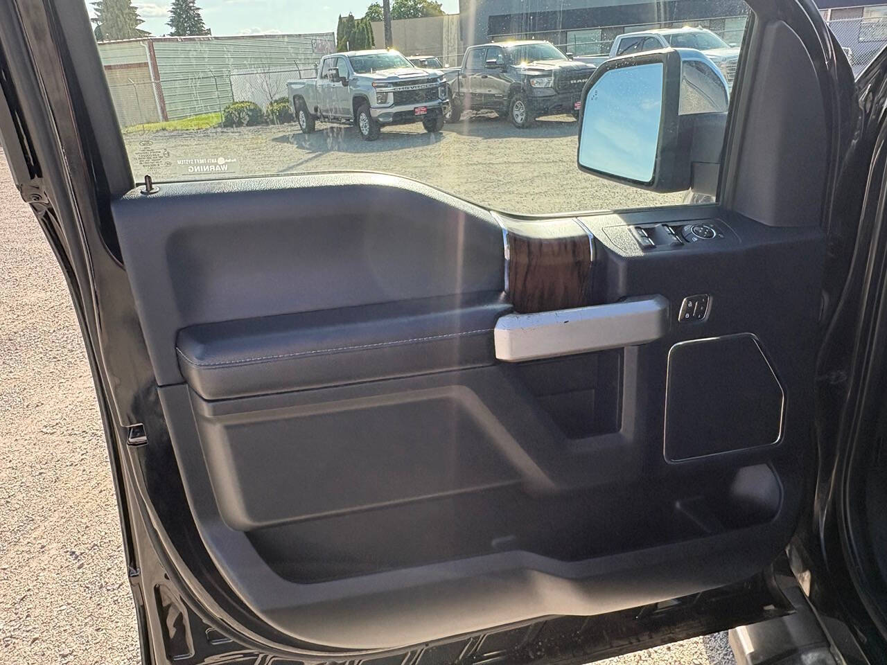 2020 Chevrolet Silverado 1500 RST 4x4 4dr Crew Cab 5.8 ft. SB