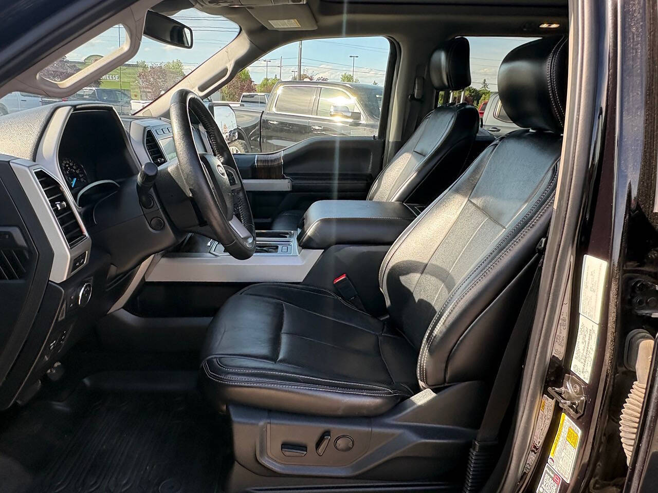 2020 Chevrolet Silverado 1500 RST 4x4 4dr Crew Cab 5.8 ft. SB