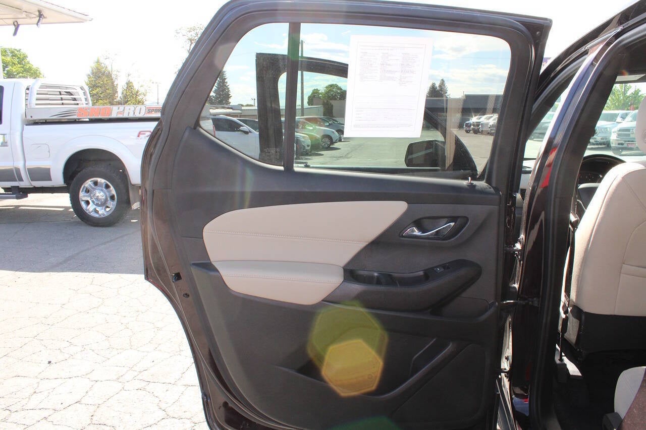 2022 Chevrolet Traverse LT Cloth 4x4 4dr SUV