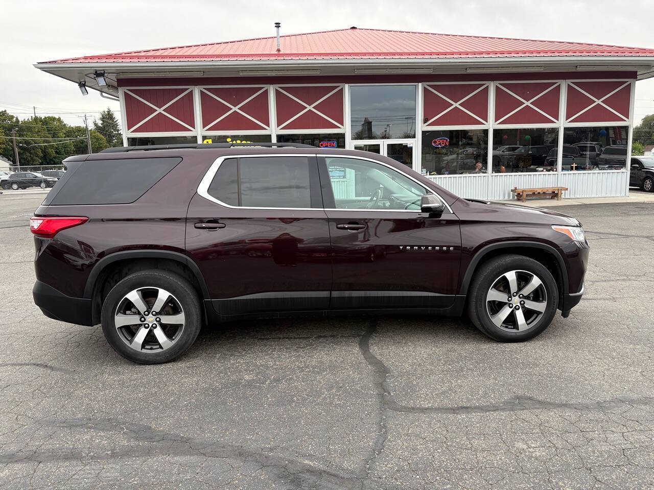 2020 Chevrolet Traverse LT Leather 4x4 4dr SUV