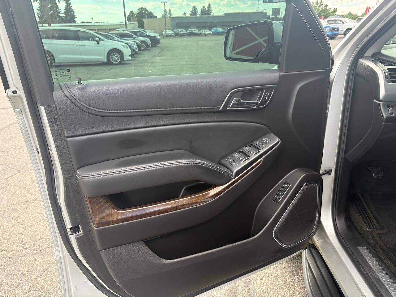 2016 Chevrolet Suburban LT 4x4 4dr SUV