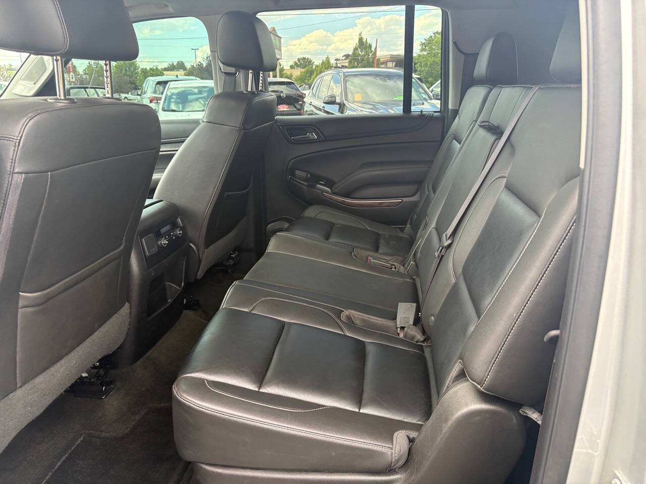 2016 Chevrolet Suburban LT 4x4 4dr SUV