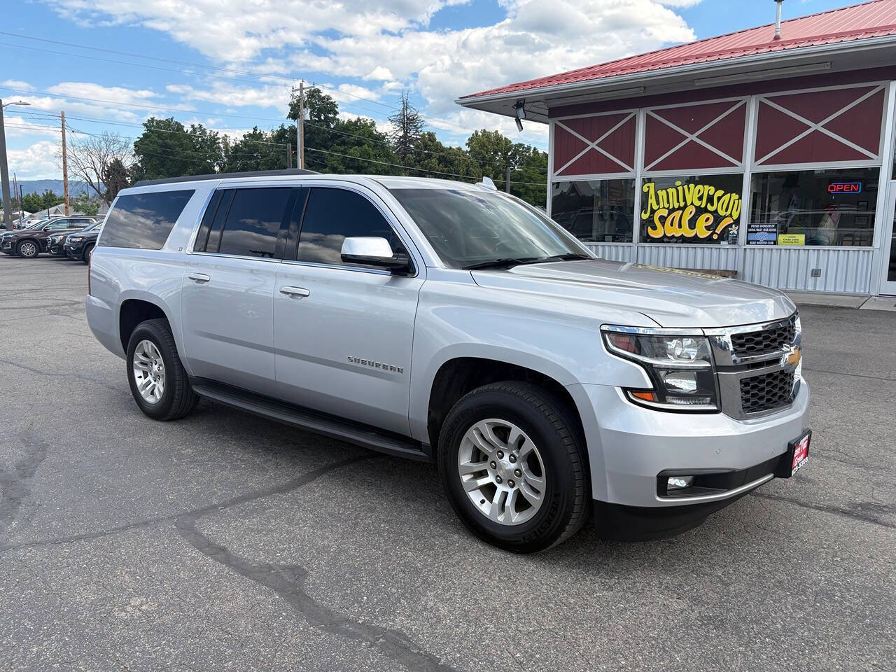 2016 Chevrolet Suburban LT 4x4 4dr SUV