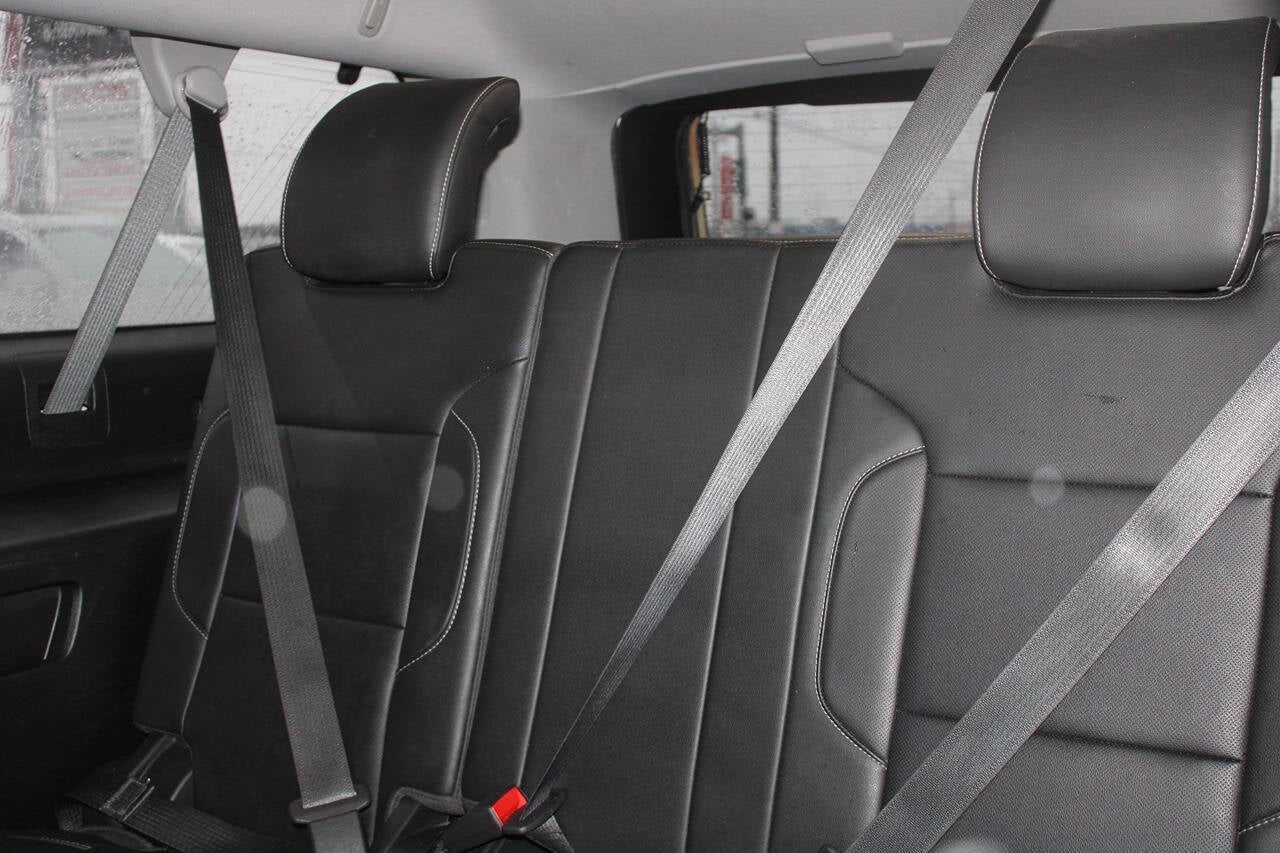 2018 Chevrolet Suburban Premier 4x4 4dr SUV