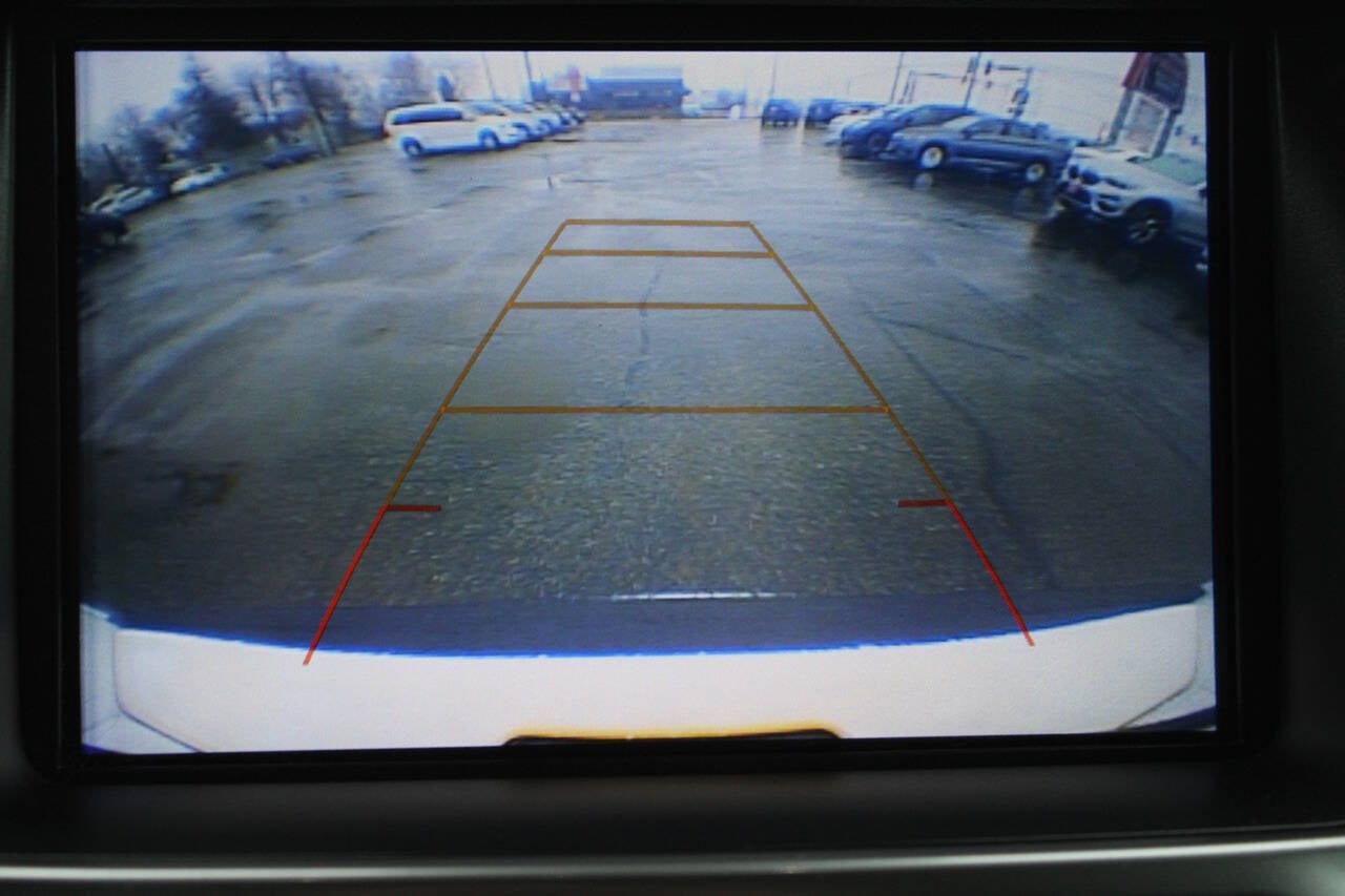 2018 Chevrolet Suburban Premier 4x4 4dr SUV